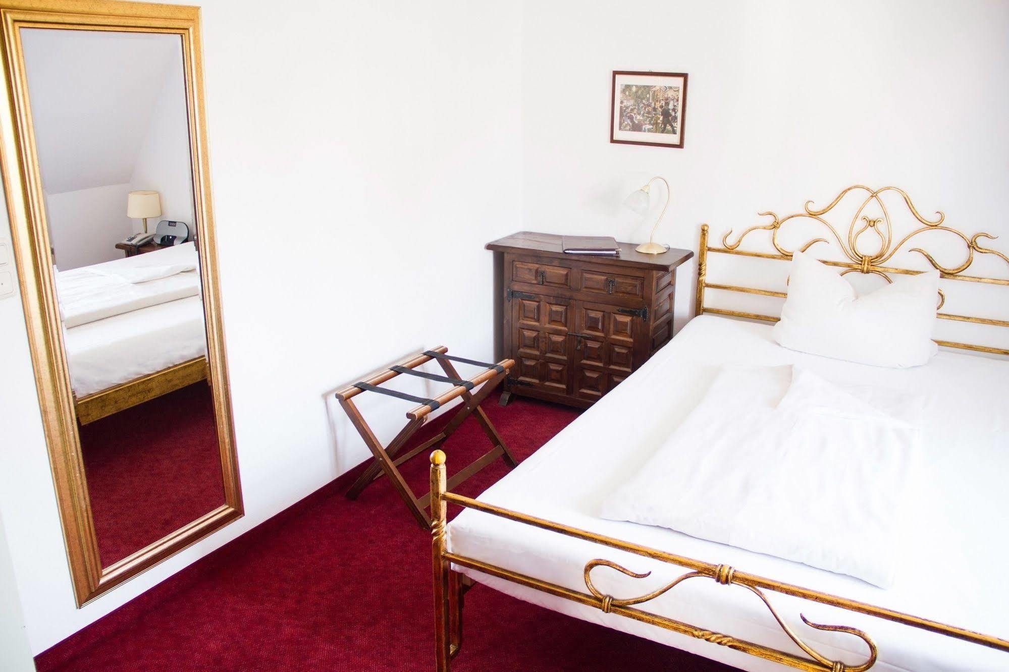 Laimer Hof Am Schloss Nymphenburg München Ngoại thất bức ảnh